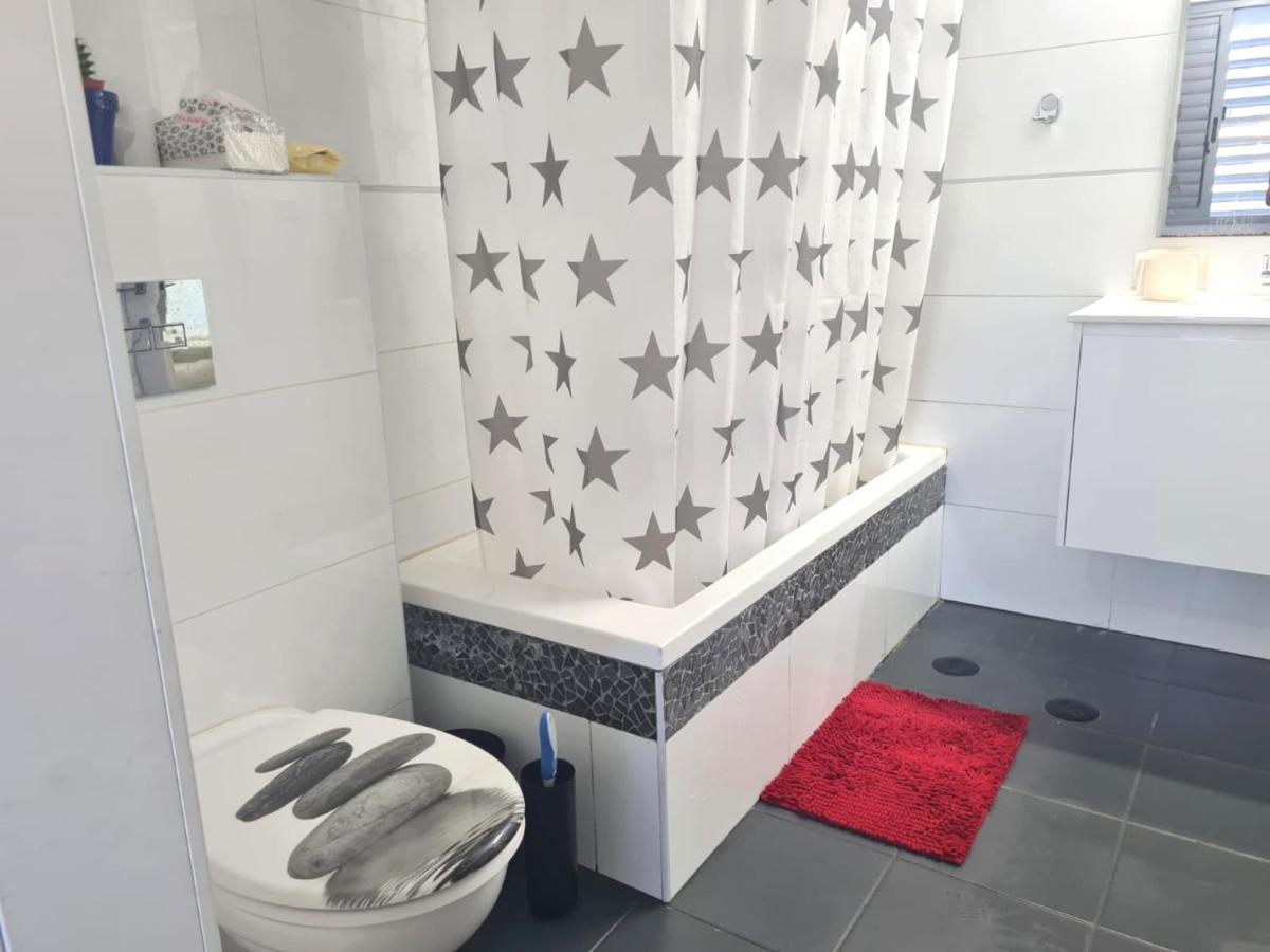 אשקלון Beach Suite Israel 5rm Jacuzzi Spa Vacation Rental Apartment דירת נופש צימר 5חד על הים גקוזי ספא וחדר כושר מראה חיצוני תמונה