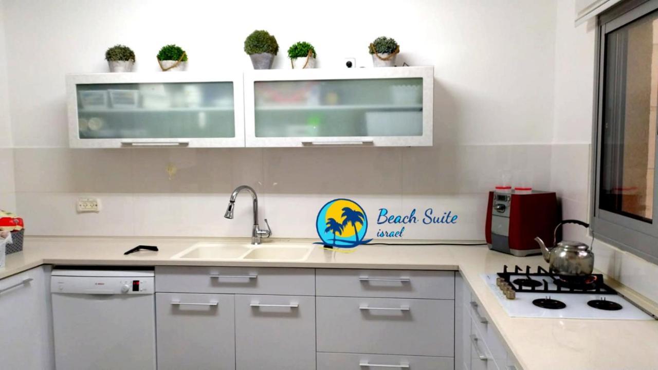 אשקלון Beach Suite Israel 5rm Jacuzzi Spa Vacation Rental Apartment דירת נופש צימר 5חד על הים גקוזי ספא וחדר כושר מראה חיצוני תמונה