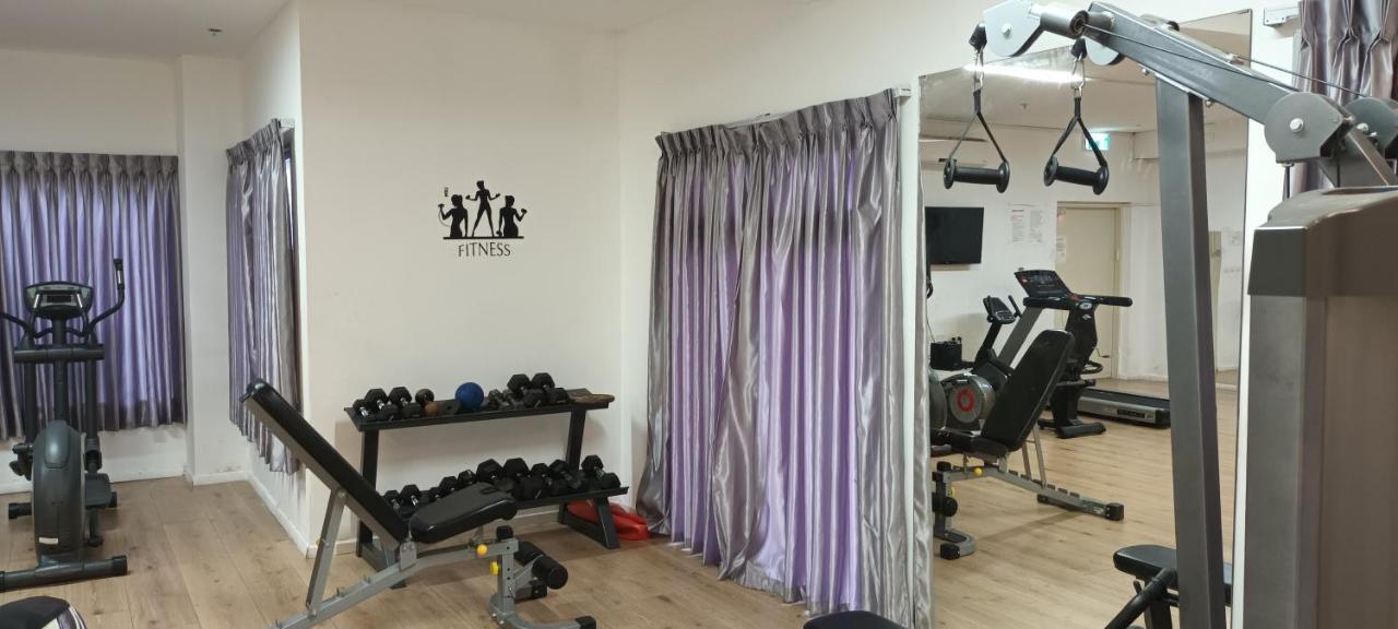 אשקלון Beach Suite Israel 5rm Jacuzzi Spa Vacation Rental Apartment דירת נופש צימר 5חד על הים גקוזי ספא וחדר כושר מראה חיצוני תמונה